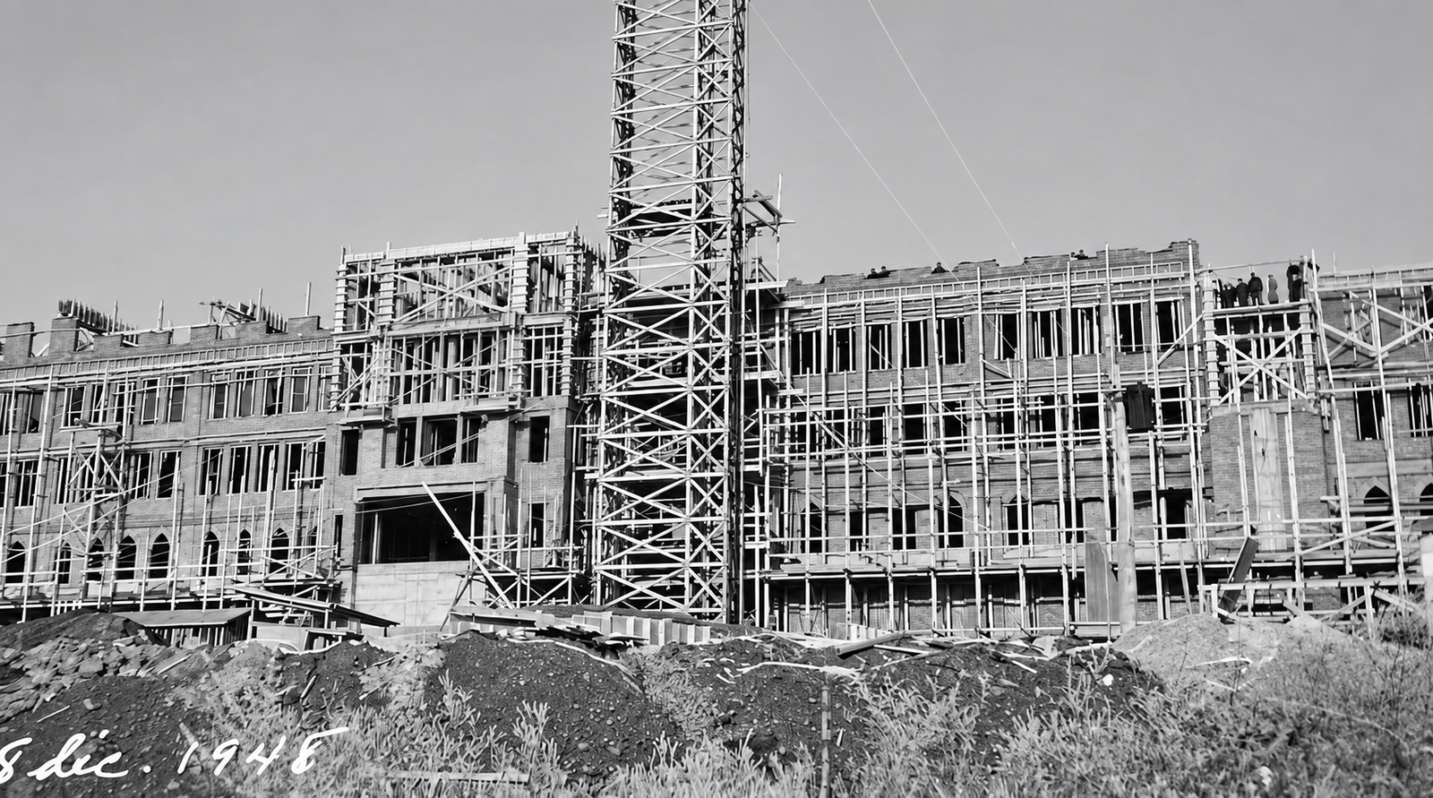 Construction - 8 déc 1948