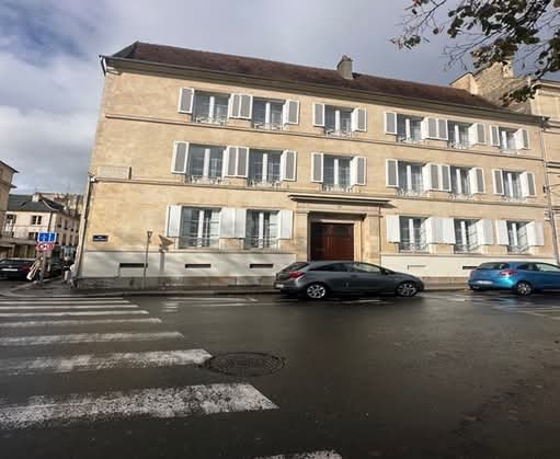 Façade de la Maison Saint Jean Eudes, dite Vieille Mission, à Caen