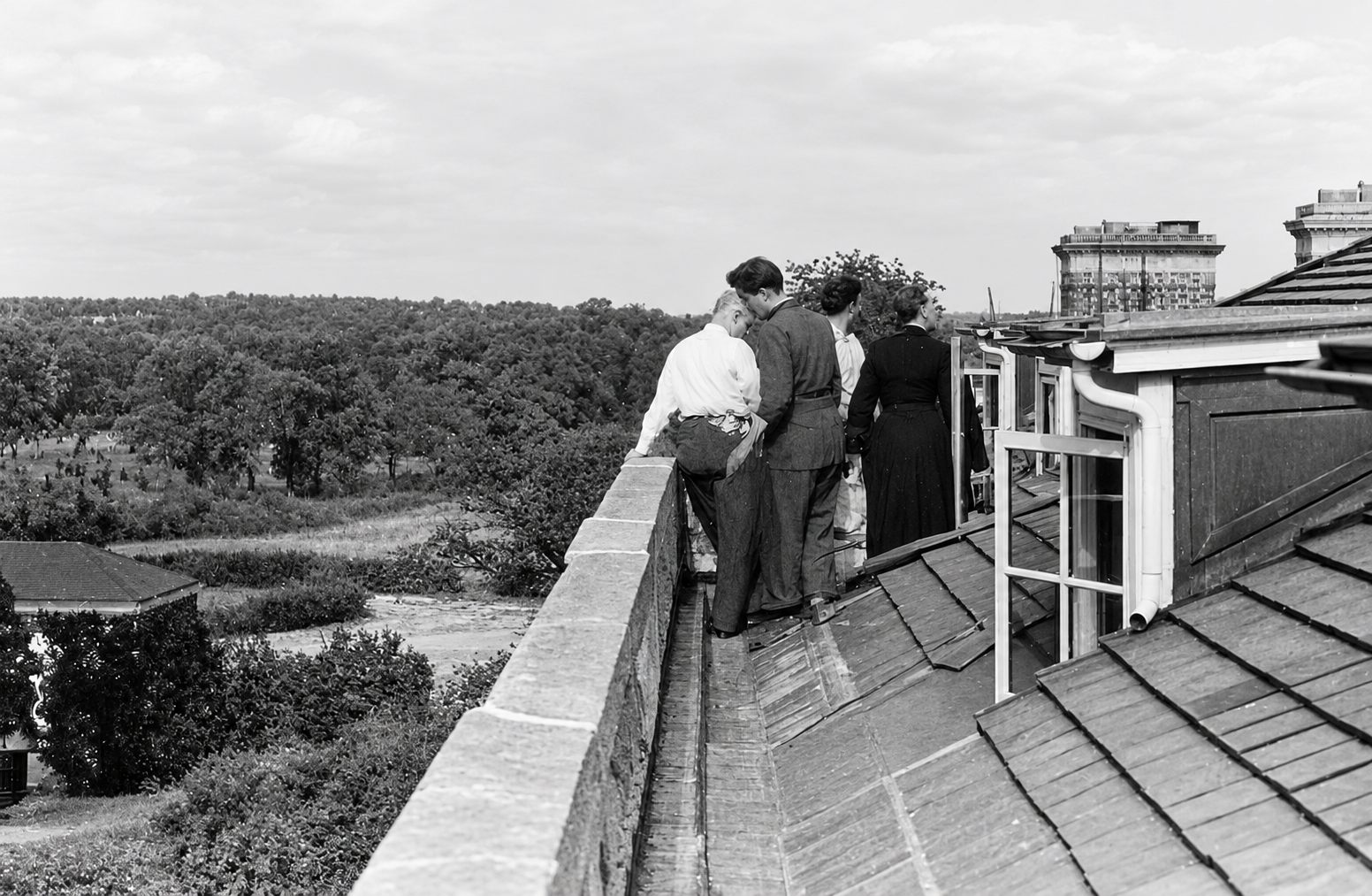 Sur la toiture en 1947
